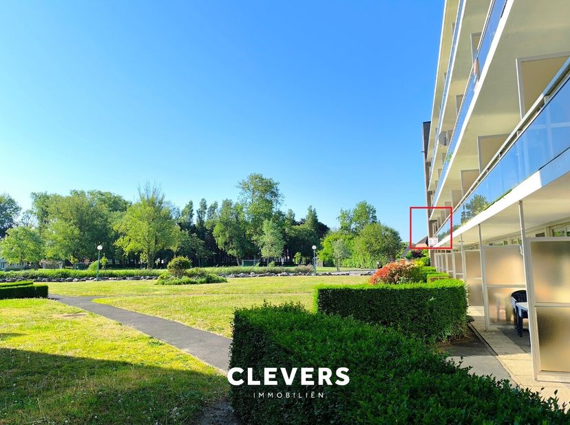 Op minder dan 1 km van het strand en de zee, vindt u dit goed onderhouden gemeubeld appartement in De Haan (Park Atlantis). Het appartement bevindt zi
