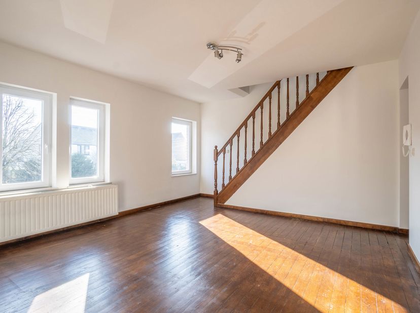 TRIOR Rixensart vous présente cet agréable duplex au coeur de BOURGEOIS et à proximité direct du centre de Rixensart et de ses facilités. Situé au pre