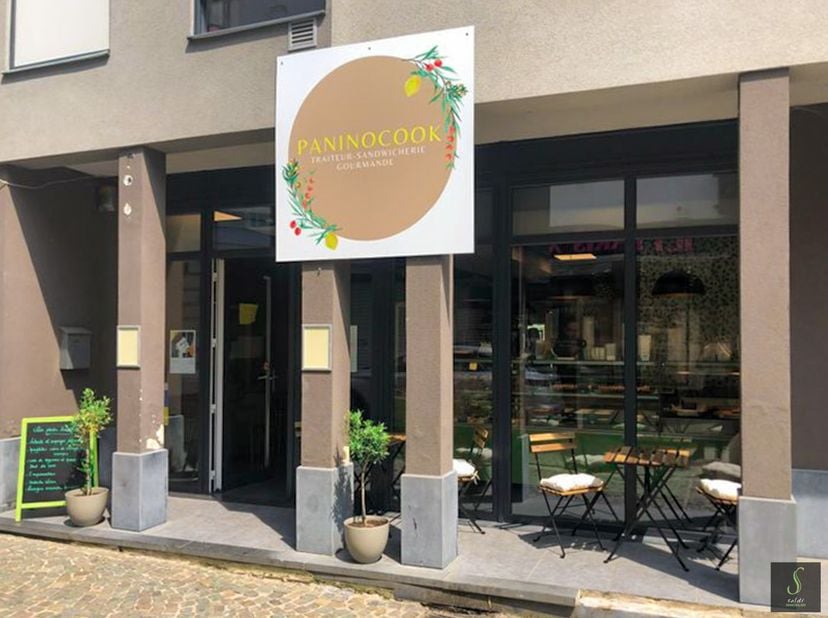Bedrijfsvastgoed over te nemen
                    in 7130 Binche