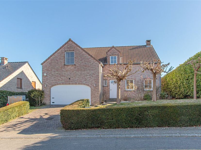 District Vert-Coucou, strategische en gewilde locatie dicht bij de winkels en voorzieningen van Waterloo, in een rustige, gezinsvriendelijke woonwijk.