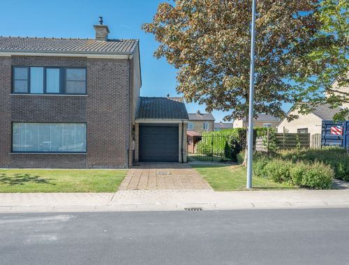                                         Maison à vendre à Koolkerke, € 375.000
