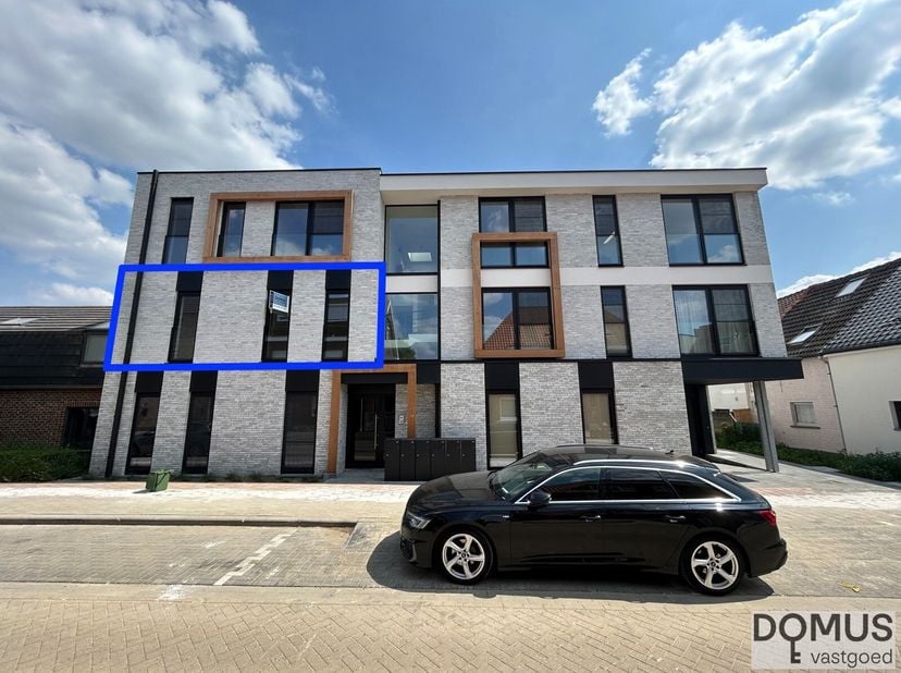 Ce bel appartement neuf au cur de Meise offre une opportunité unique de profiter d&#039;une vie moderne dans un environnement animé. Avec des espaces soign