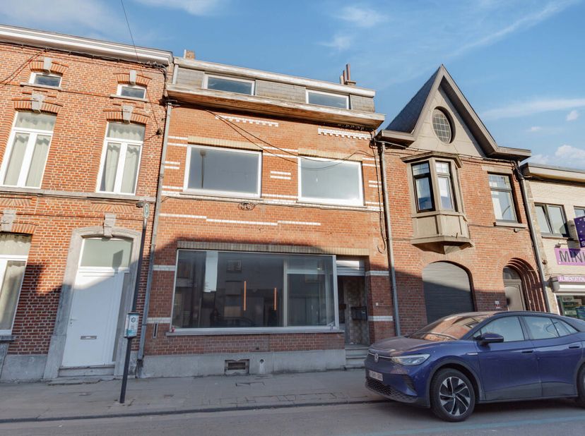 Huis te koop
                    in 6032 Mont-sur-Marchienne