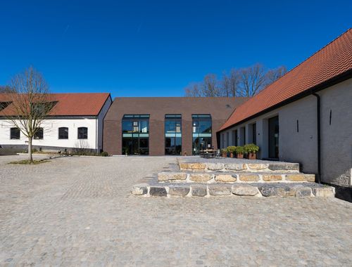                                         Kantoor te huur in Rixensart, € 2.800
