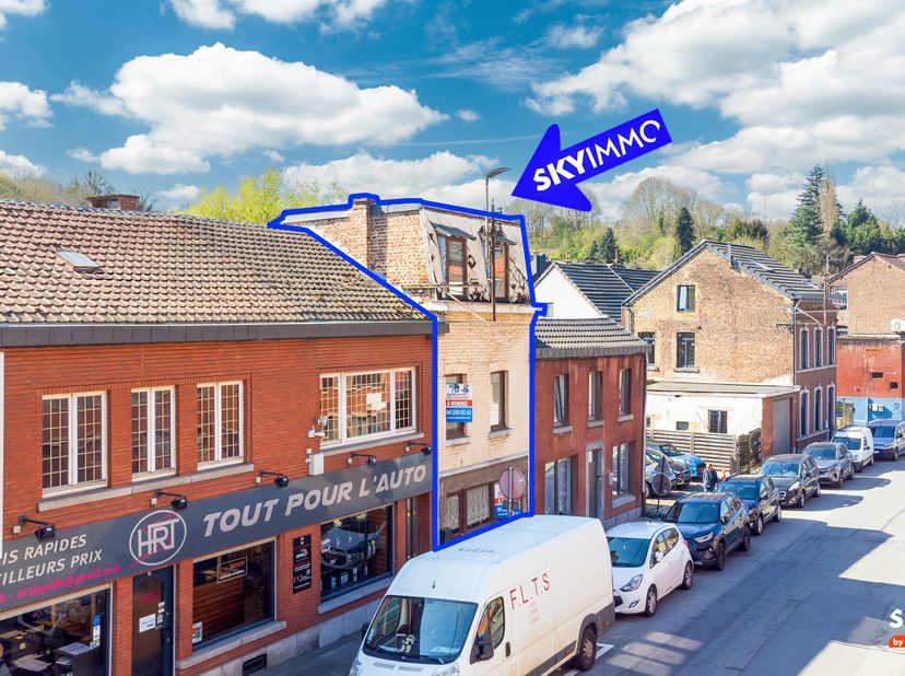 L&#039;agence Skyimmo est ravie de vous présenter cette superbe maison. Idéalement située à Jupille, ce bien se compose comme suit :&lt;br /&gt;
RDC : salle à ma