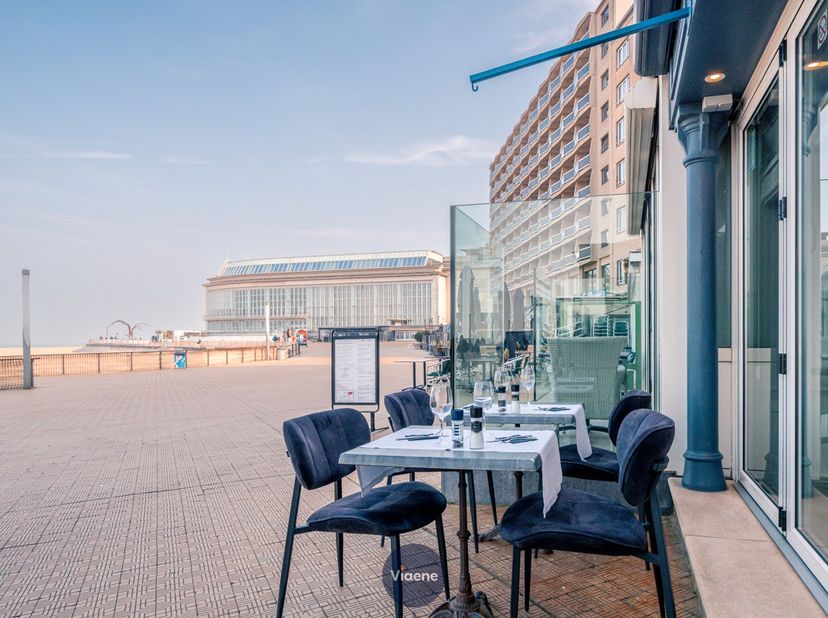 Bien professionnel à remettre
                    à 8400 Oostende
