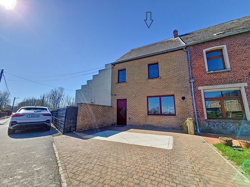 Huis te koop
                    in 7830 Hellebecq