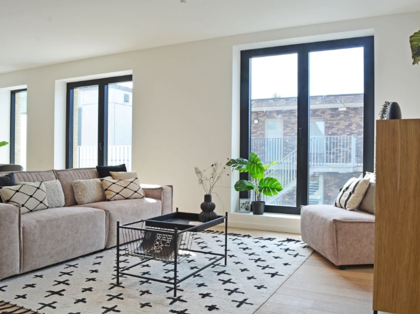 Residentie Bel-Ford bevindt zich op een toplocatie in het centrum van Roeselare, op wandelafstand van gezellige horeca, winkels, de markt en het stati