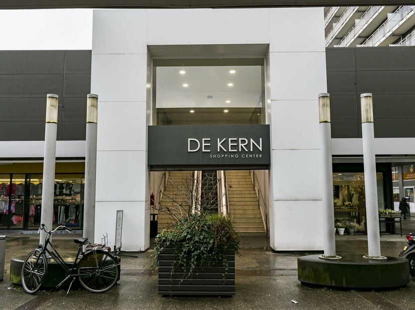Het winkelcentrum is al meer dan 40 jaar een vaste waarde in Wilrijk.&lt;br /&gt;
Er zijn verschillende leuke en creatieve zaken gevestigd: kledingwinkels,
