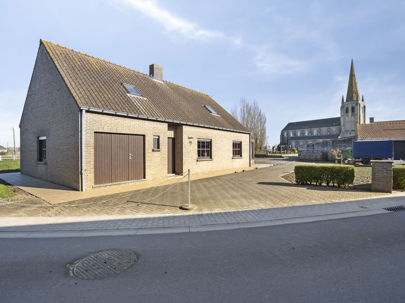 Ontdek jouw ideale woning tijdens de Nationale Vastgoedweek! Plan een bezoek tussen 21/04 en 26/04.&lt;br /&gt;
In de Pastorijweg te Bulskamp vinden we deze