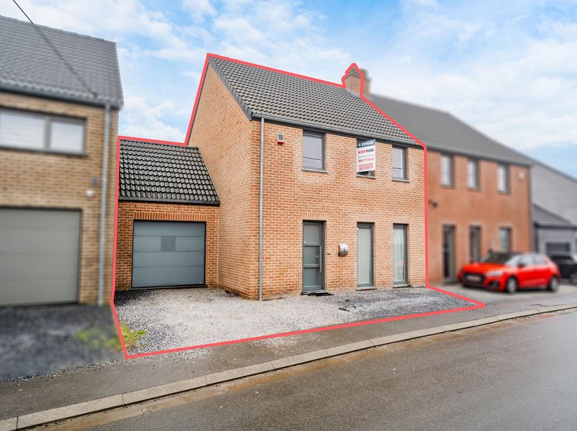 Prachtig huis met 3 slaapkamers, gebouwd in 2018 op de heuvels van Leernes. Alles dateert van 2018: geïsoleerd dak, conforme elektriciteit, centrale v