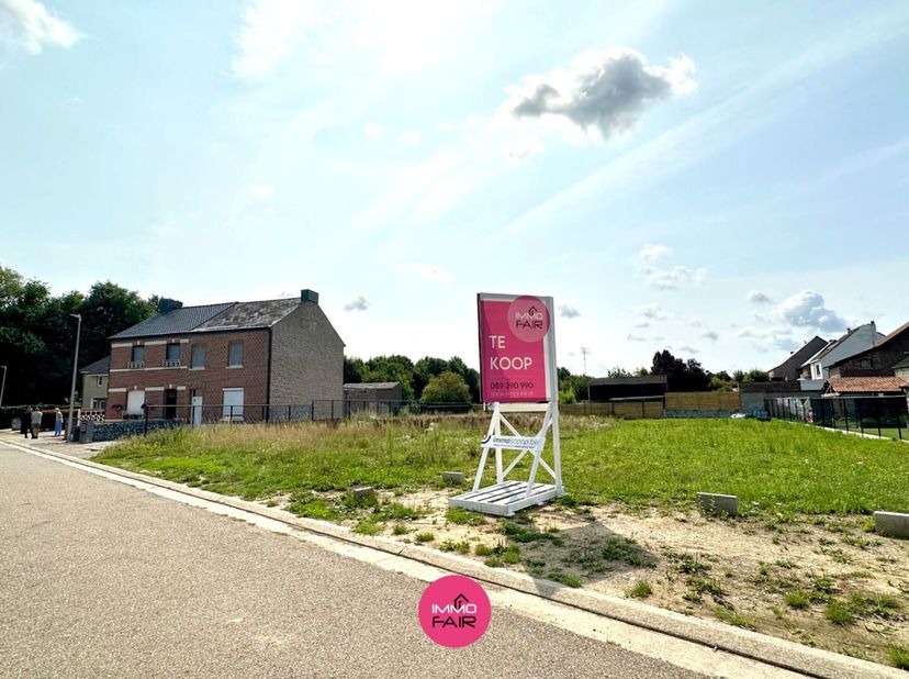 Terrain à vendre
                    à 3620 Veldwezelt