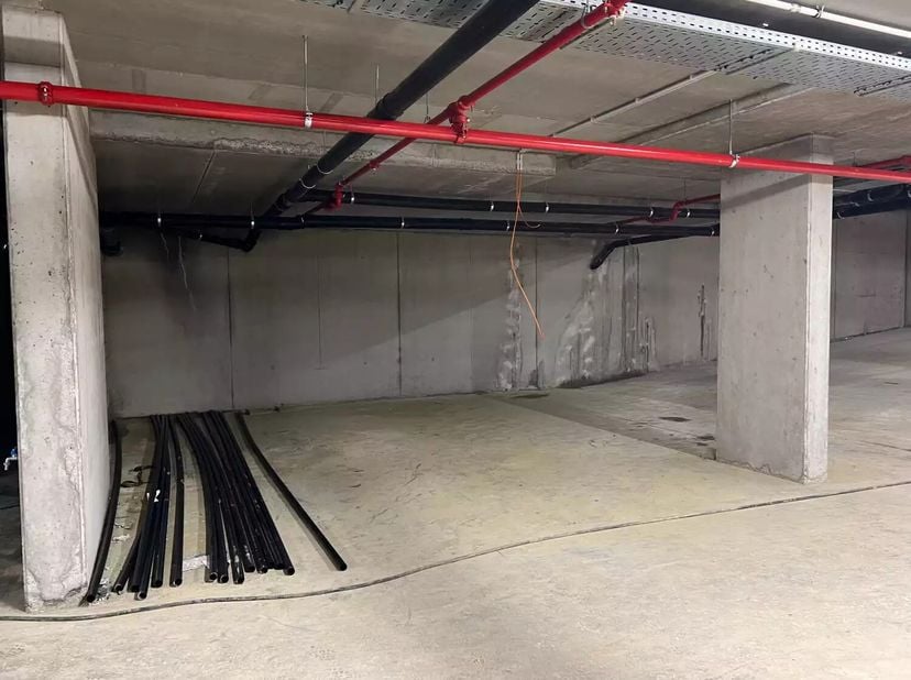 Wenst u uw wagen te beschermen tegen mogelijke schade of diefstal, maar vindt u nergens een veilige plaats om te parkeren? Of heeft u nood aan extra o