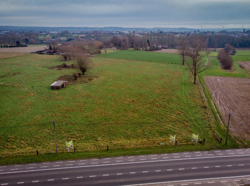 Terrain à vendre
                    à 1600 Sint-Pieters-Leeuw