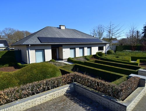                                         Maison à vendre à Gullegem, € 570.000
