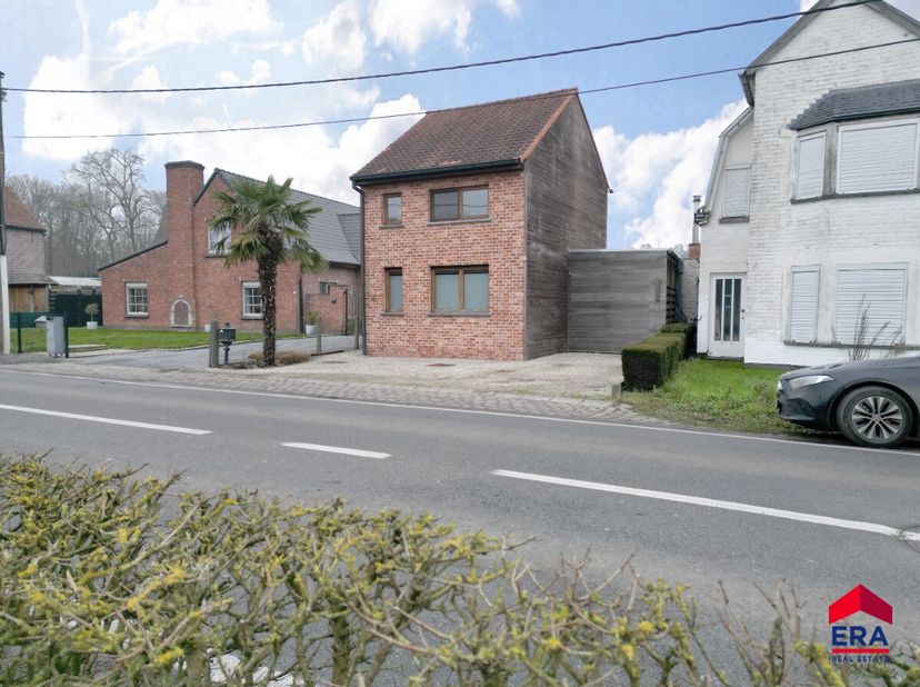 [[ CE BIEN PARTICIPE À LA JOURNÉE MAISONS OUVERTES ERA LE 15/3 DE 11:00 À 12:00 ]]&lt;br /&gt;
Ce bien participe à la Journée Maisons Ouvertes ERA. Visitabl