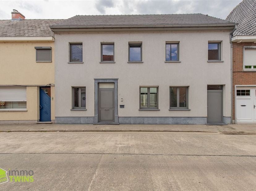 Maison à vendre
                    à 9220 Moerzeke