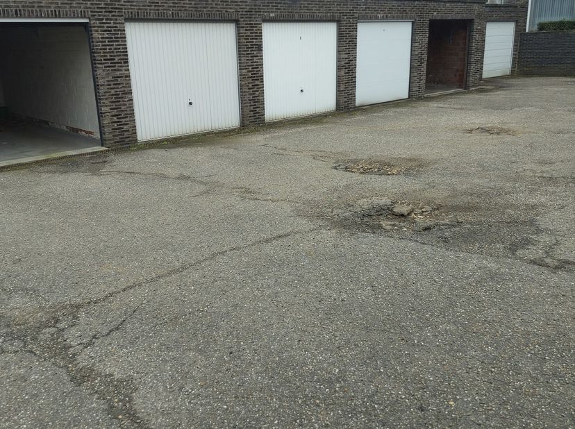Garage à vendre
                    à 3560 Lummen