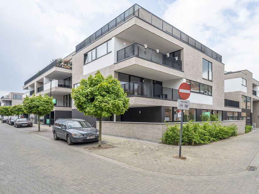 Appartement te koop
                    in 9300 Aalst