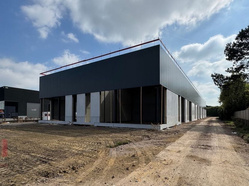 Nieuwbouw KMO-unit met een oppervlakte van 154 m² te koop, de unit maakt deel uit van het nieuw bedrijvenpark aan de Puursesteenweg in Bornem bestaand