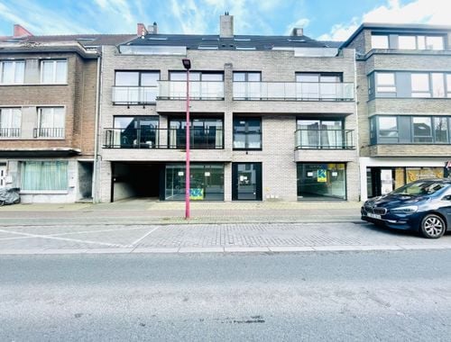                                         Bien commercial à vendre à Deinze, € 440.000
