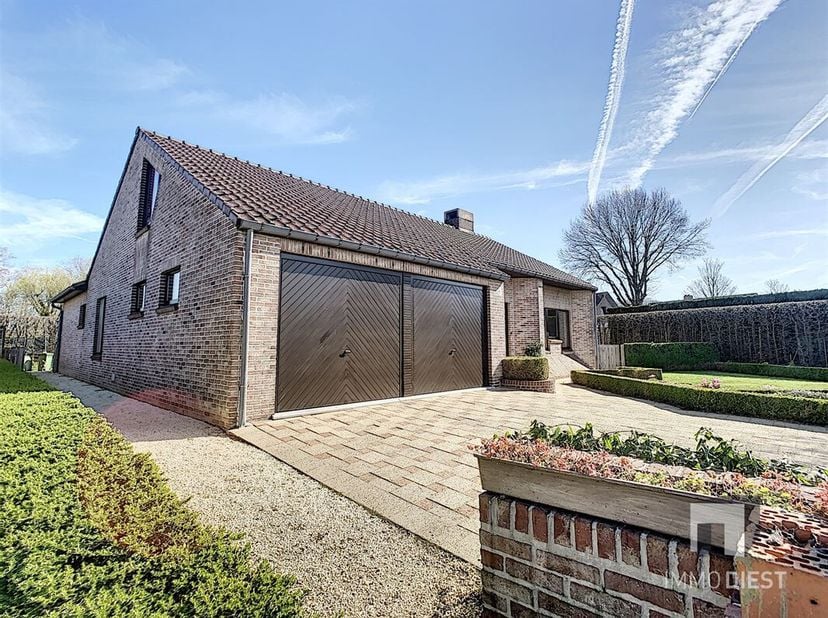 Maison à vendre
                    à 3290 Deurne