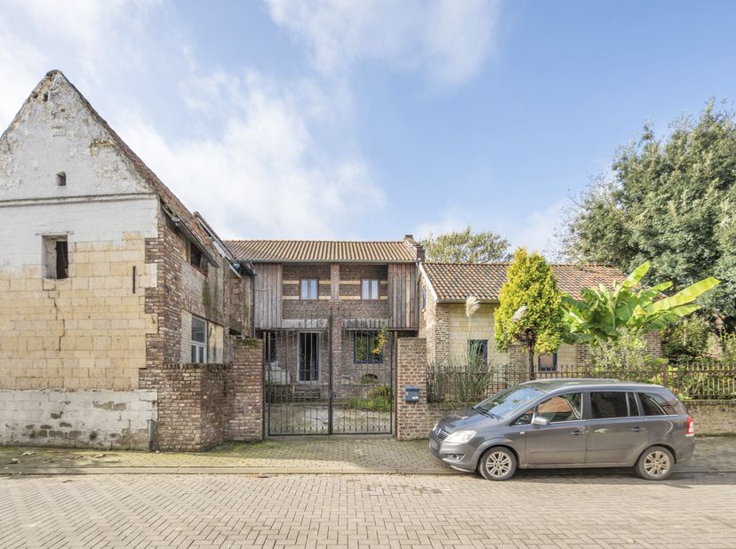 Maison à vendre
                    à 3770 Val-Meer