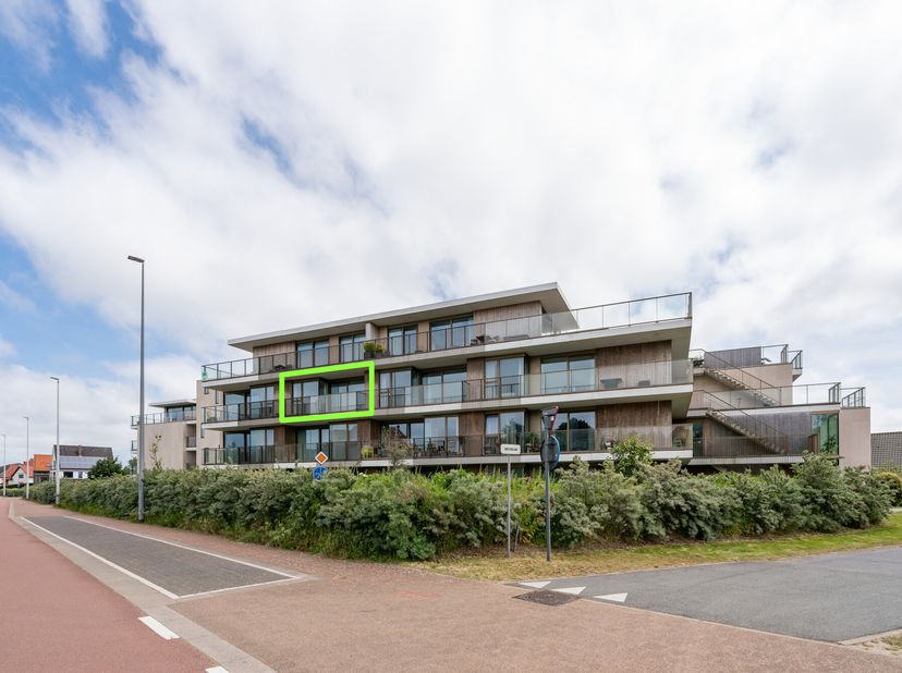 Dit nieuw assistentie appartement in Residentie &#039;t Zout, is gelegen op slechts 100m van het strand &amp;amp; zee en op wandelafstand van openbaar vervoer,