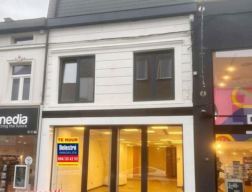                                         Bâtiment commercial à louer à Geraardsbergen, € 1.600

