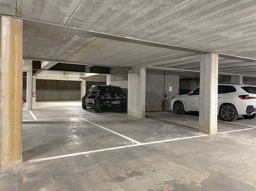 Ben jij geïnteresseerd in deze autostaanplaats te koop in Wilrijk? Aarzel dan niet om contact met ons op te nemen. Had u graag uw eigen eigendom te ko