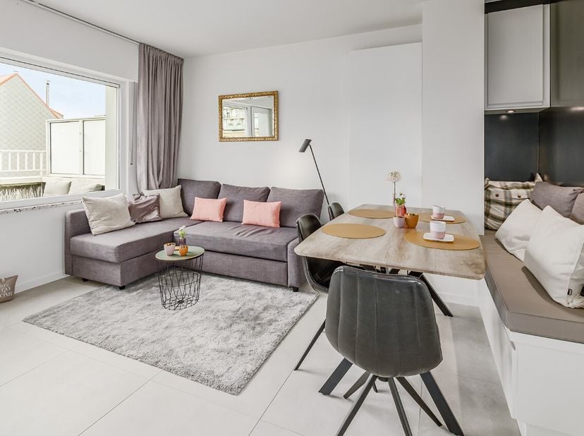 [[ DIT PAND NEEMT DEEL AAN DE ERA OPEN HUIZEN DAG OP 14/6 VAN 13:00 TOT 14:00 ]] Nieuwpoort: luxe 1-slaapkamer penthouse te koop in Nieuwpoort-bad!Inc