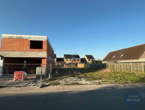                                         Bouwgrond te koop in Lombardsijde, € 157.000
