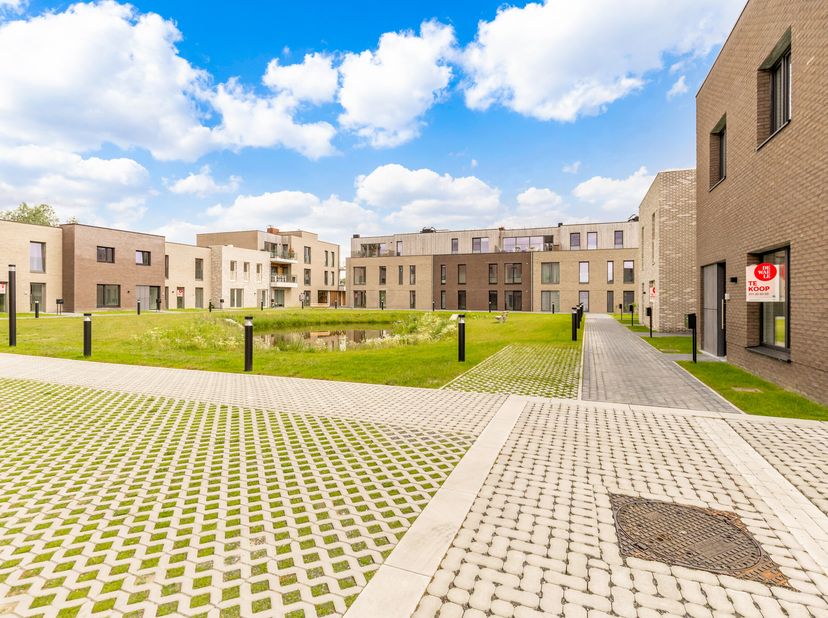 Sur la Sint-Truidersteenweg 419A à Sint-Lambrechts-Herk, nous trouvons cette maison neuve économe en énergie d&#039;une surface habitable de 152 m². Au rez
