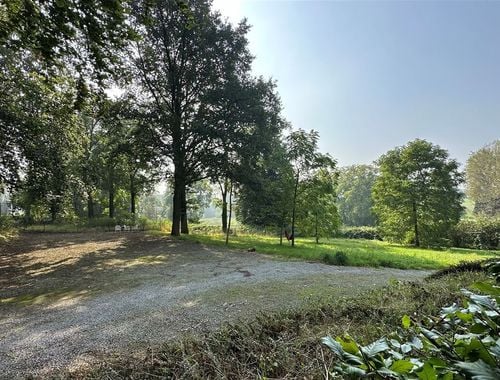                                         Studio met slaaphoek te huur in Corroy-le-Grand, € 335
