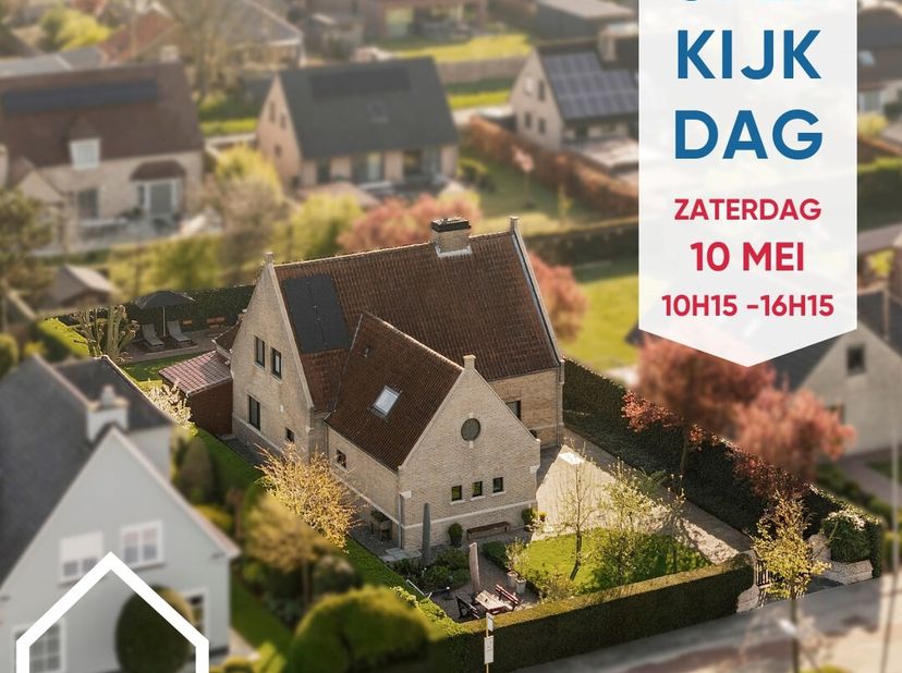 Deze prachtige villa gelegen in voorstad Ieper biedt veel ruimte en mogelijkheden. De bewoonbare oppervlakte bedraagt maar liefst 339m².&lt;br /&gt;
ONTDEK
