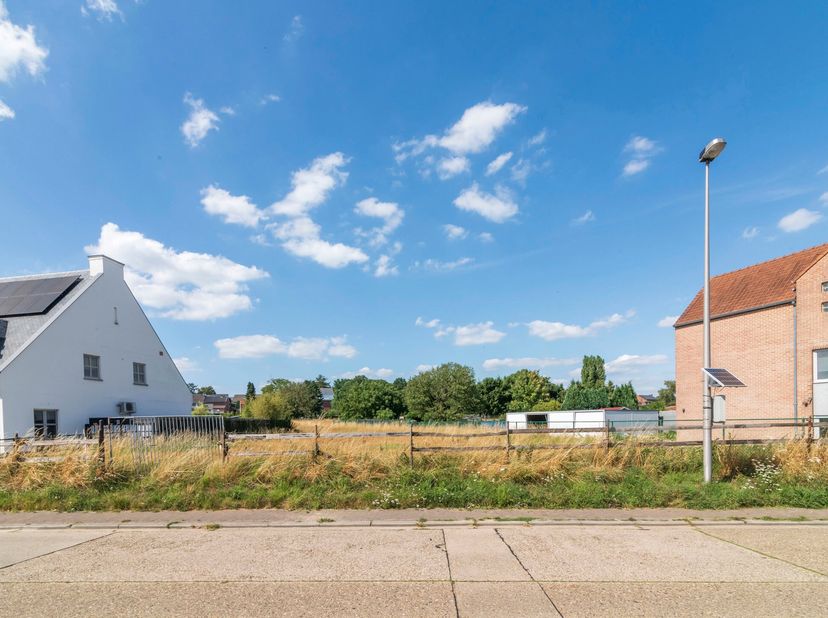 Terrain à vendre
                    à 3620 Gellik