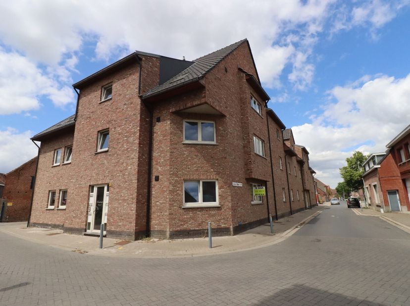 Appartement à louer
                    à 9220 Moerzeke