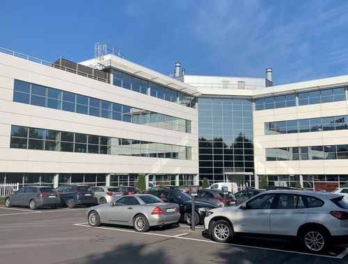                                         Bureaux à louer à Wemmel, € 4.635,42
