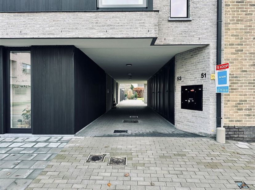 Garage à louer
                    à 9170 Sint-Gillis-Waas