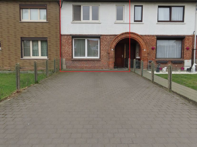 Rechtstreeks uit de hand te koop zonder tussenpersoon.&lt;br /&gt;
Het is steeds mogelijk de woning te bezichten na afspraak via het nummer 0477/22.82.54 of