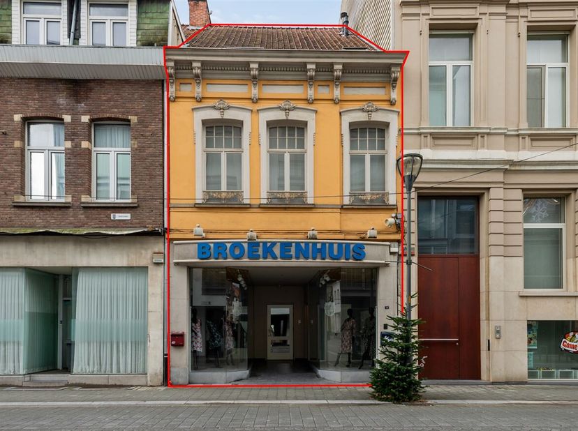 Bien professionnel à vendre
                    à 2300 Turnhout