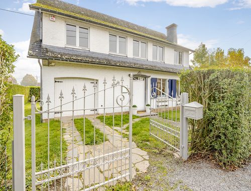                                        Woning te koop in Wépion, € 395.000
