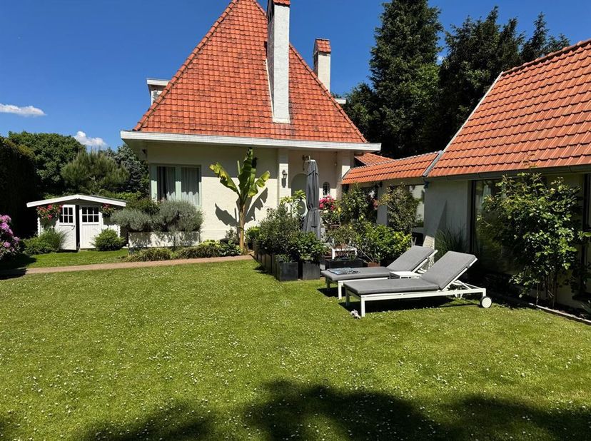 FAIRE OFFRE A PARTIR DE 650.000€ MINIMUM, SOUS RESERVE DAPPRECIATION ET DACCEPTATION DU PROPRIETAIRE (*) : GRANDE ESPINETTE / AVENUE DES ROSES : coup