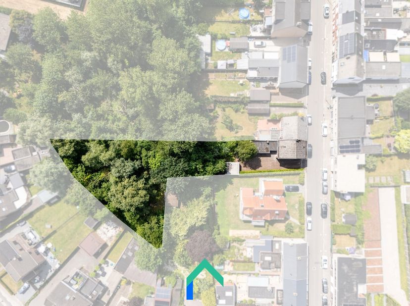 Renovatierapport met inschatting van de renovatiekosten is beschikbaar op aanvraag.&lt;br /&gt;
Algemeen&lt;br /&gt;
In een rustige en residentiële buurt van Wett