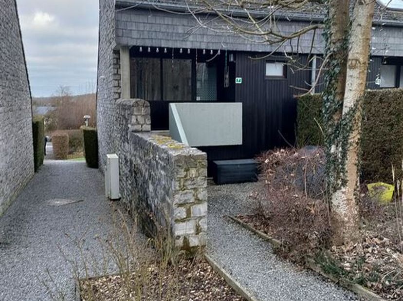 Annonce immobilière - L&#039;immobilière Cosse&lt;br /&gt;
A vendre à Hotton&lt;br /&gt;
Appartement duplex à vendre dans la copropriété de l&#039;Espinette&lt;br /&gt;
L&#039;immobil