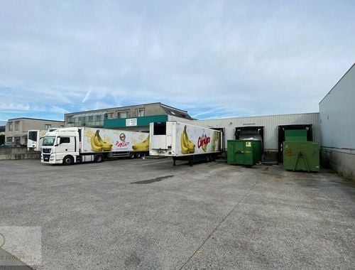                                         Entrepôt sans bureau à louer à Sint-Katelijne-Waver, € 12.500

