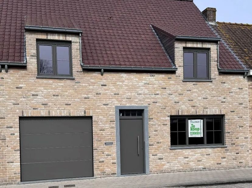 Maison à vendre
                    à 8630 Houtem