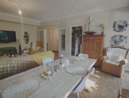                                         Appartement à louer à Tournai, € 700
