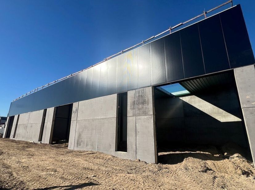 321m² nouveau hangar dans le parc d&#039;activités Herzele&lt;br /&gt;
Emplacement : sur le parc d&#039;activités à Herzele, facilement accessible via l&#039;E40&lt;br /&gt;
Spé