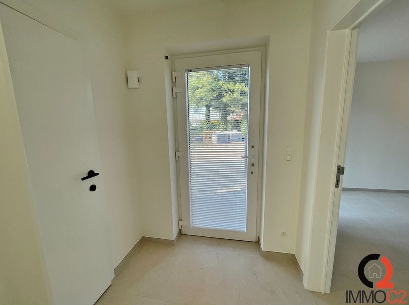 Nabij het centrum van Heppen gelegen energiezuinige nieuwbouw woning (HOB) op perceel van 4 A 56 CA&lt;br /&gt;
De woning is als volgt ingedeeld:&lt;br /&gt;
Geli